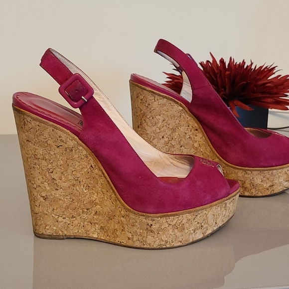 100 - Picture 2 of 5